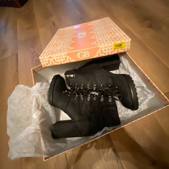 GB Gianni Bini women's ankle boots Suede. - Picture 6 of 9